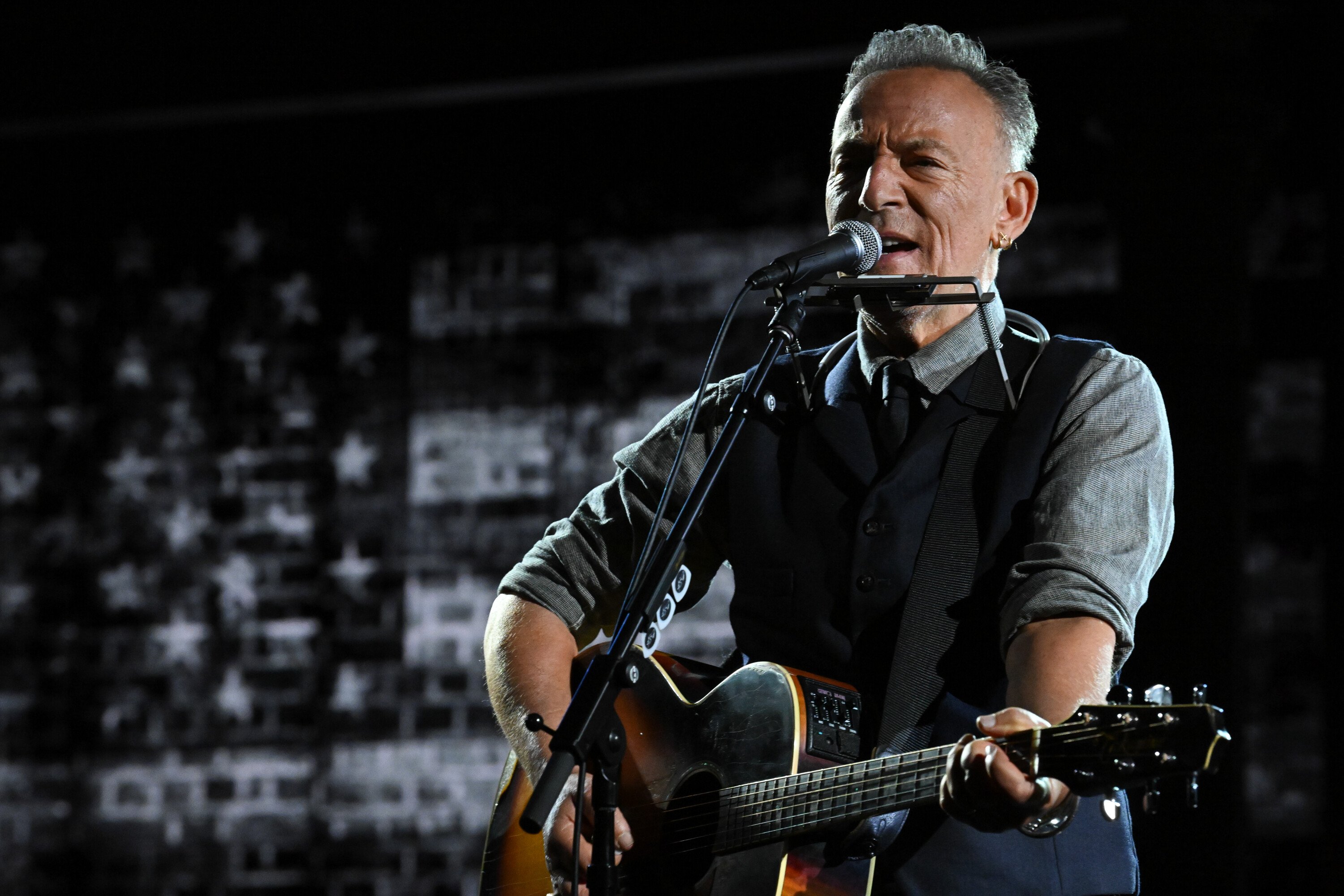 Bruce Springsteen Calls Out Trump, Larry and David Ellison in Colbert’s Second-to-Last ‘Late Show’